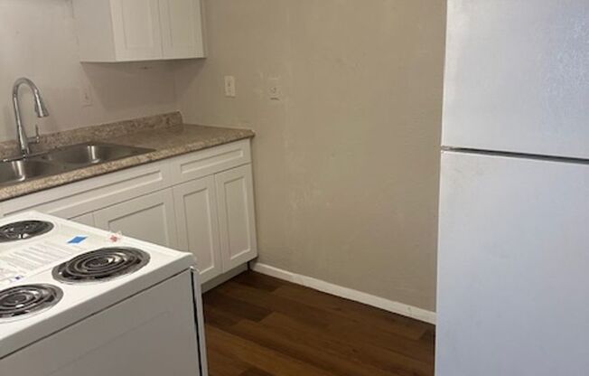 2 beds, 1 bath, 900 sqft, $1,550, Unit 313-3