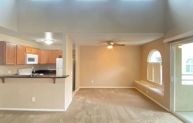 3 beds, 2 baths, $1,500, Unit # 2044