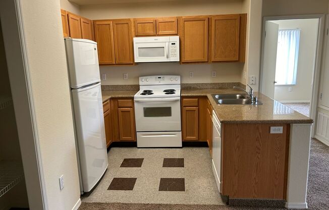 1 bed, 1 bath, 672 sqft, $1,650, Unit 8-129
