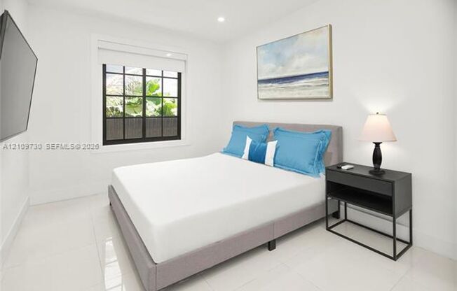 733 Michigan Ave cu-8, Miami Beach, FL 33139