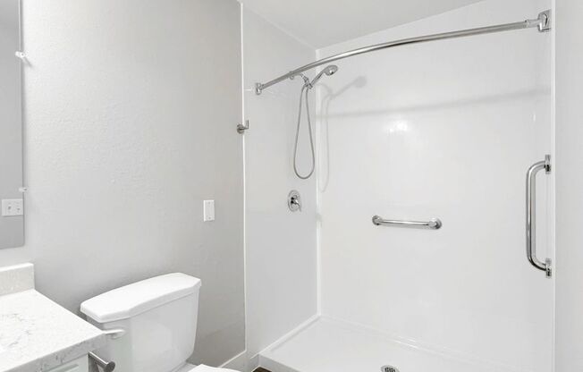 1 bed, 1 bath, 636 sqft, $1,650, Unit 324