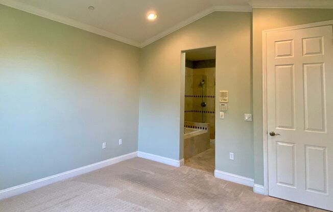 Beautiful 3 Bedroom 2.5 Bath Townhouse in Sunnyvale