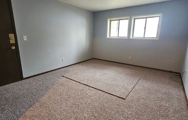 1 bed, 1 bath, $725, Unit 2324 Apt 103