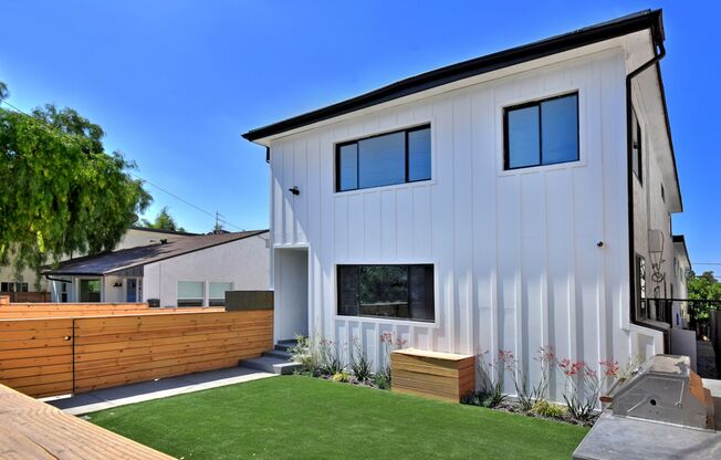 3416 Bellevue Ave