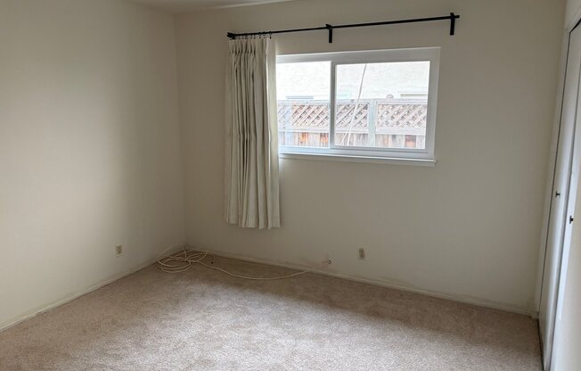 717 POTOMAC CT