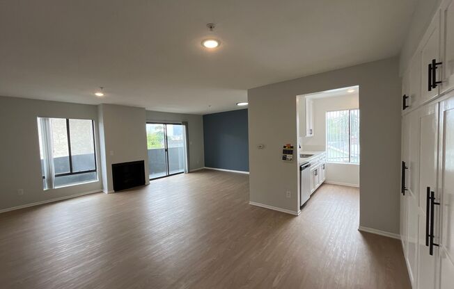 2 beds, 1.5 baths, 1,150 sqft, $2,548, Unit 218