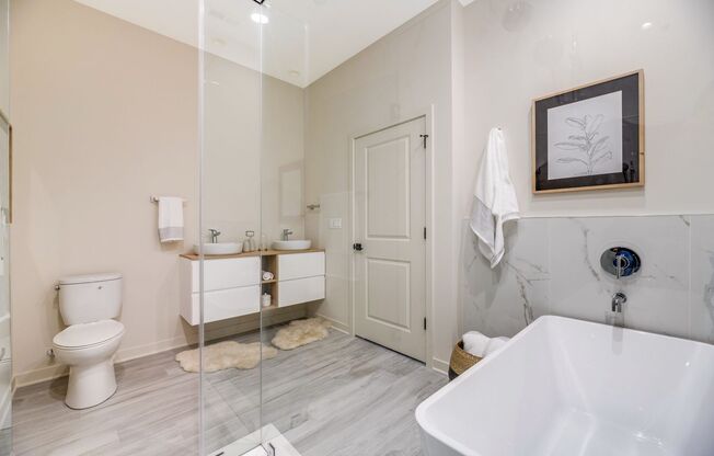 2 beds, 2 baths, 1,230 sqft, $2,406, Unit 770-2E