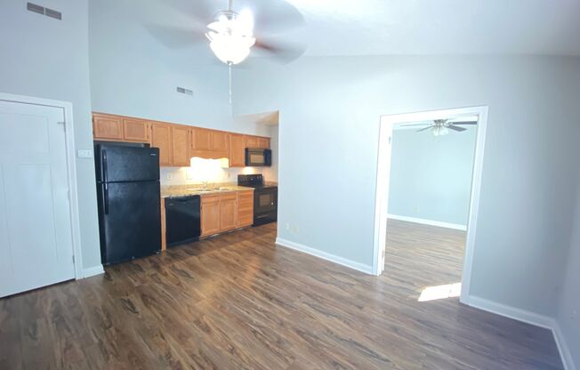 1 bed, 1 bath, 408 sqft, $695, Unit 86