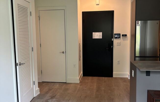 2 beds, 2 baths, 701 sqft, $2,499, Unit 102
