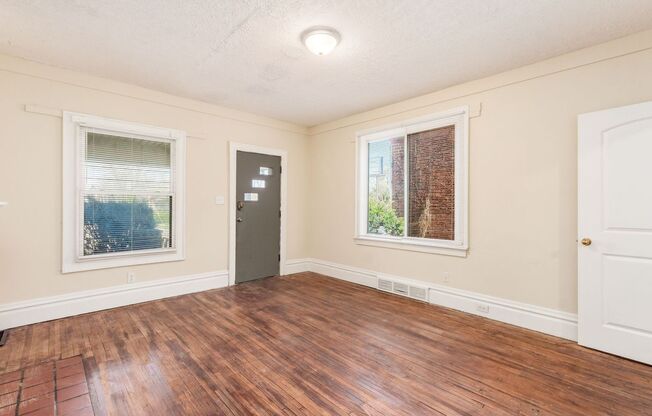 3 beds, 1 bath, 1,384 sqft, $1,195, Unit 1908 Cleveland Ave