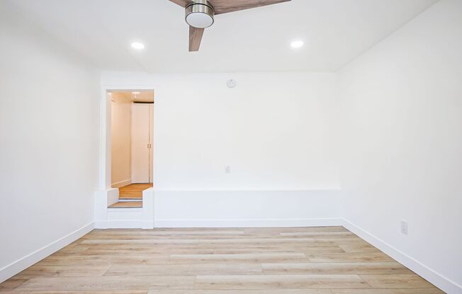 Studio, 1 bath, 550 sqft, $2,000, Unit 2067 Ivar Ave