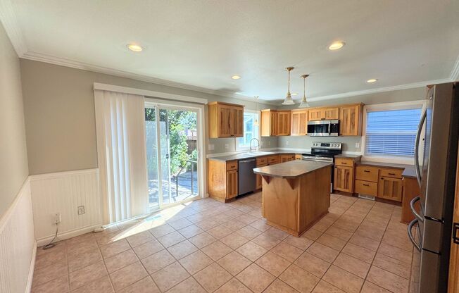 Gardener's Delight 4 Bed, 2.5 Bath House with Beautiful Fenced Backyard