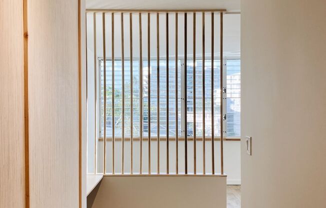 Renovated Studio - Utilities INCLUDED Available in Punahou Gardens!!