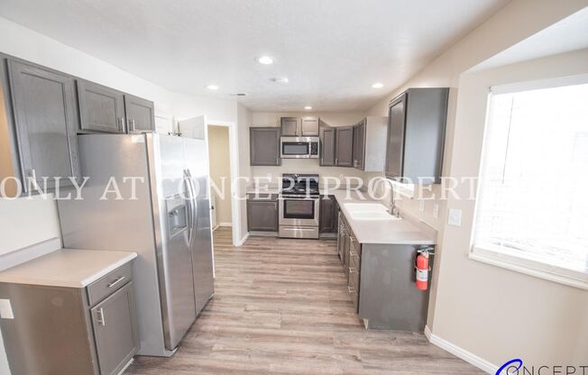 3 beds, 2.5 baths, 1,262 sqft, $2,499, Unit 920