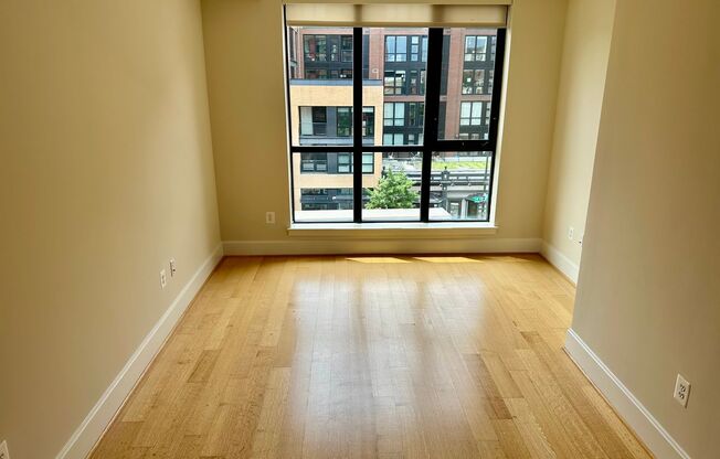 Studio, 1 bath, $2,350, Unit 420