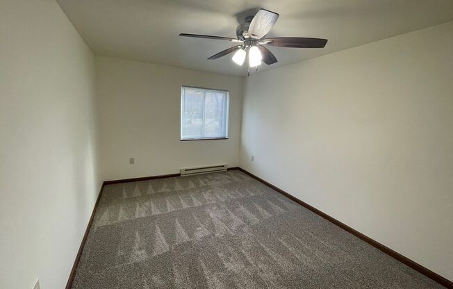 2 beds, 2 baths, 1,040 sqft, $1,595, Unit 3148-205