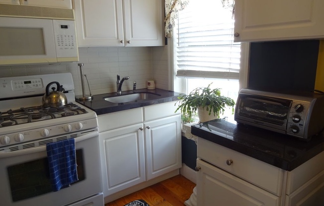 1 bed, 1 bath, 600 sqft, $3,375, Unit 2