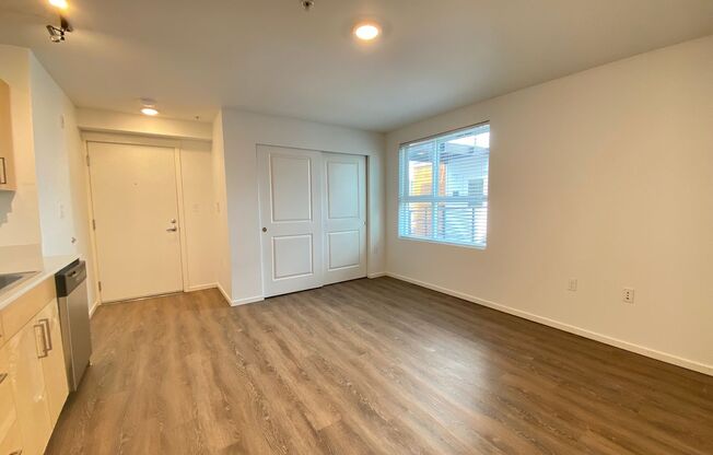 1 bed, 1 bath, 440 sqft, $2,095, Unit 5403-A