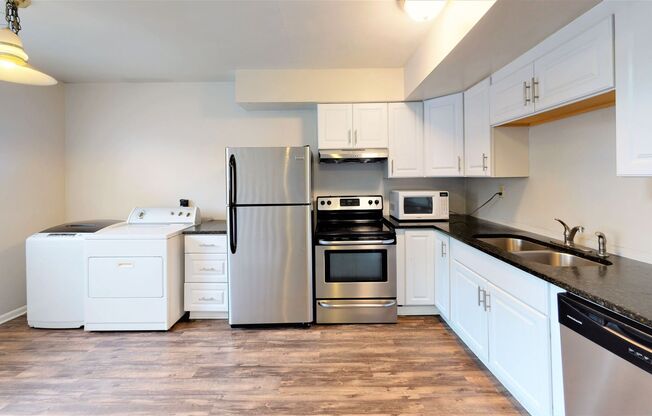 4 beds, 2 baths, $2,395, Unit 191 A