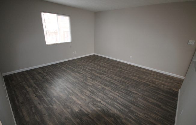 451 Alden Ave