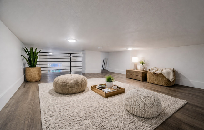 Studio, 1 bath, 430 sqft, $1,695, Unit 102