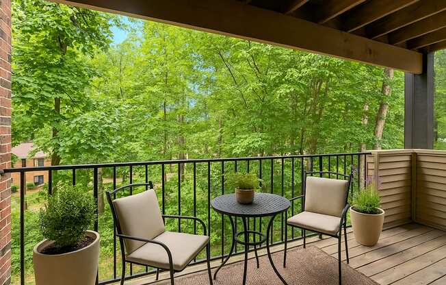 Glen Oaks Apartments in Grand Rapids