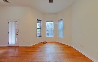 721-23 Briar
