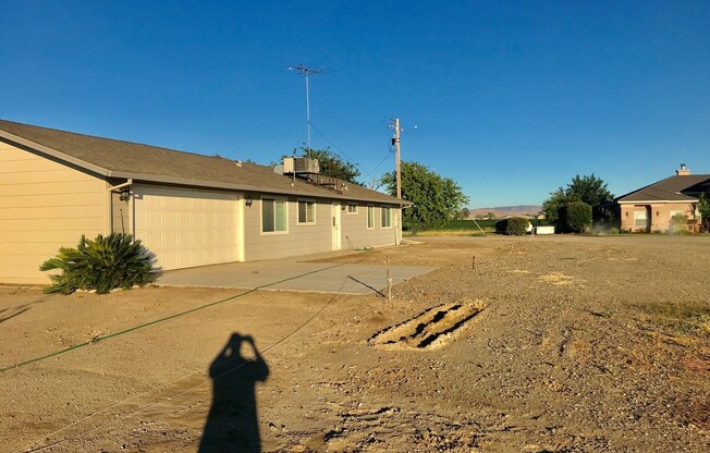 3 beds, 2 baths, $1,900