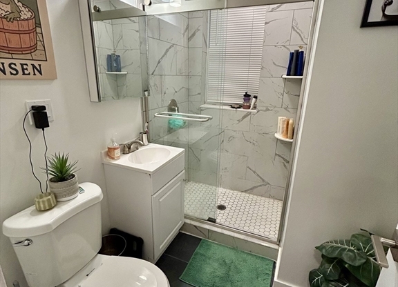 1 bed, 1 bath, 800 sqft, $3,100, Unit 8