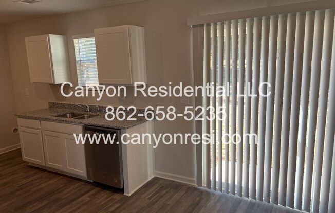 AWESOME single family house! 3bedrooms, 2.5bathrooms