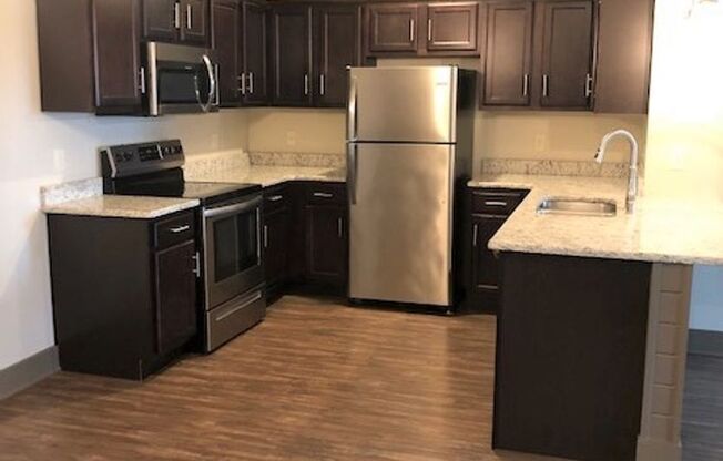 2 beds, 2 baths, 1,052 sqft, $1,045, Unit 80