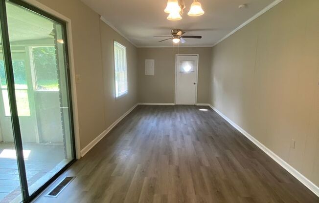 4 bedroom house near downtown Athens for pre-lease for August 1st