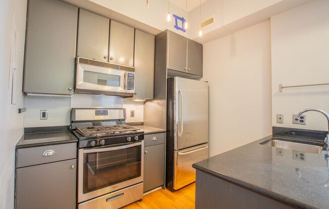 1 bed, 1 bath, $2,200, Unit (#63)