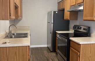 2 beds, 1 bath, 850 sqft, $1,600, Unit 19-204