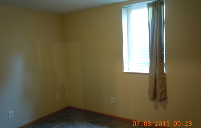 3 beds, 2 baths, $1,495