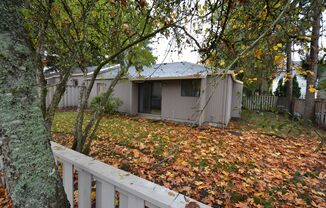 Charming 2-bedroom Townhome Near Downtown Beaverton!