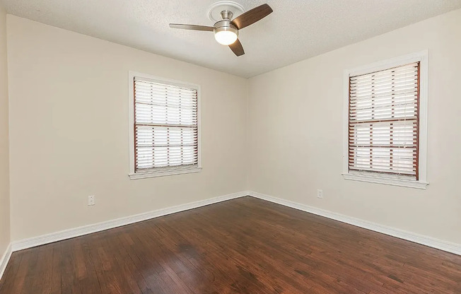 3 beds, 1 bath, $1,399