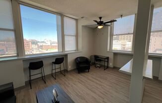 2 beds, 1 bath, 800 sqft, $1,500, Unit 409