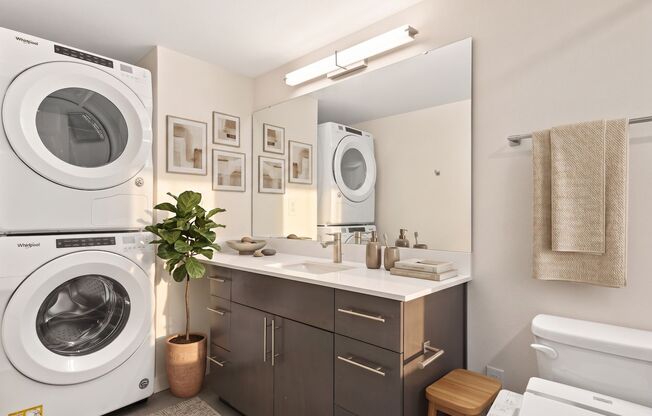 Studio, 1 bath, 348 sqft, $1,306, Unit 312