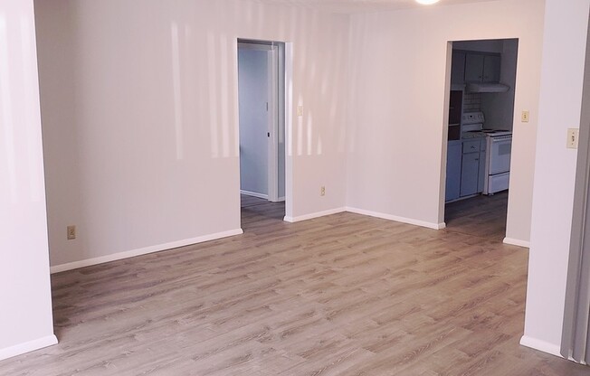 Renovated - 2 Bedroom 1 Bath with garage and yard - Near Uptown
