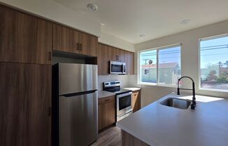 611 Highland