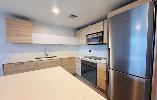2 beds, 2 baths, $3,750, Unit # 1204