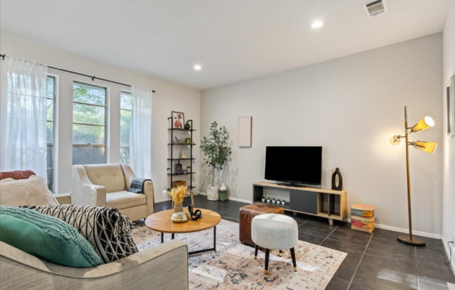 12205 MIDLAND WALK