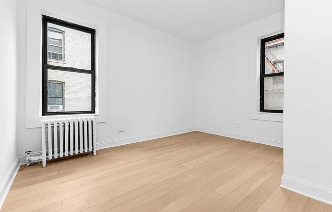 24 65 38 ST