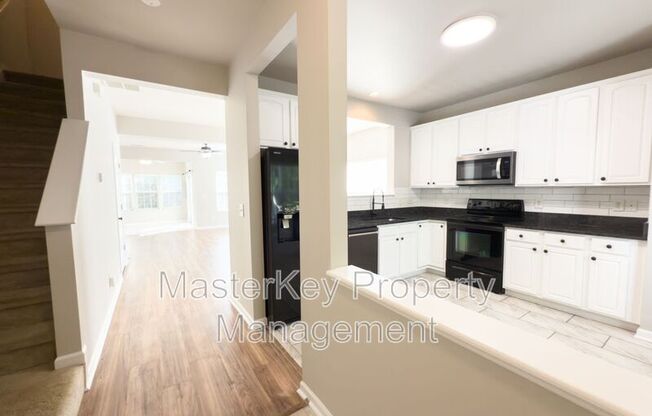 123 BABERTON DR