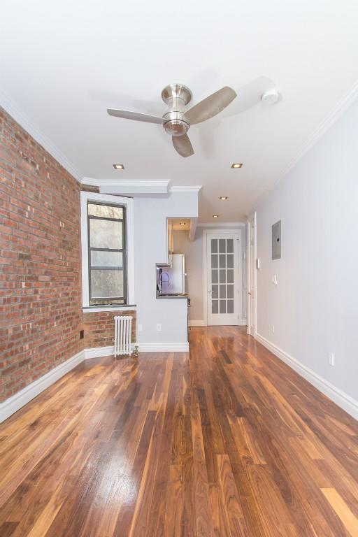 214 E 25th St EW
