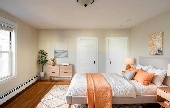 17 E MILTON RD
