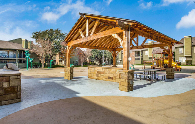 Outdoor Gazebo at Newport Apartments, CLEAR Property Management, Irving