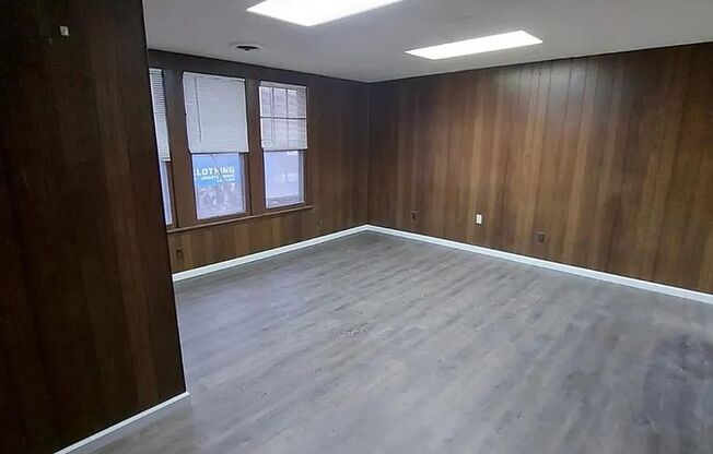 1 bed, 1 bath, 325 sqft, $1,095, Unit UNIT 6 *