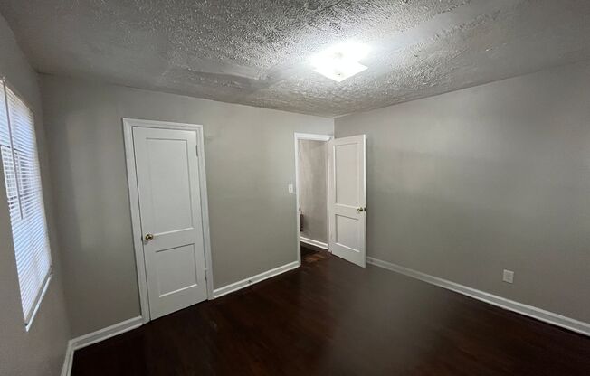 2 beds, 1 bath, $795